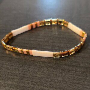 Beaded Chicklet Bracelet Tila beads / Bracelet perles de Tila élastique